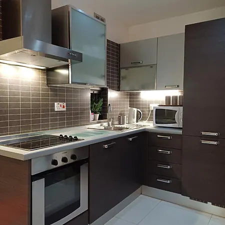 St Julian's 1 Bed Modern Апартаменты *