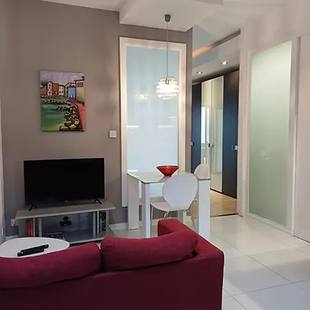 St Julian's 1 Bed Modern Lejlighed *